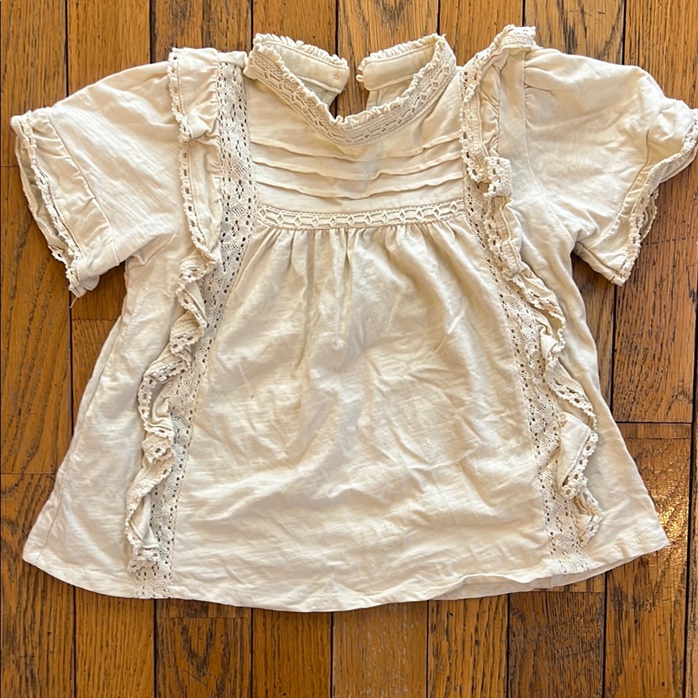Chelsea & Violet Cream Blouse with Romantic Lace and Puffed Sleeves
